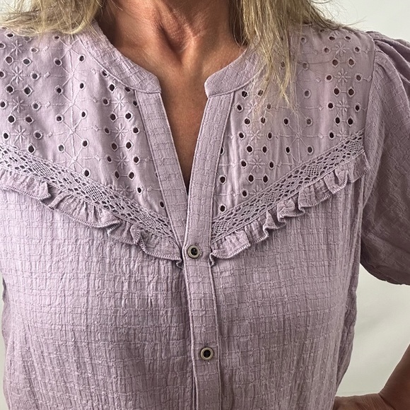 KNOX ROSE BALLOON SHORT SLEEVE TEXTURED COTTON TOP WITH DELICATE RUFFLE … - Picture 2 of 7